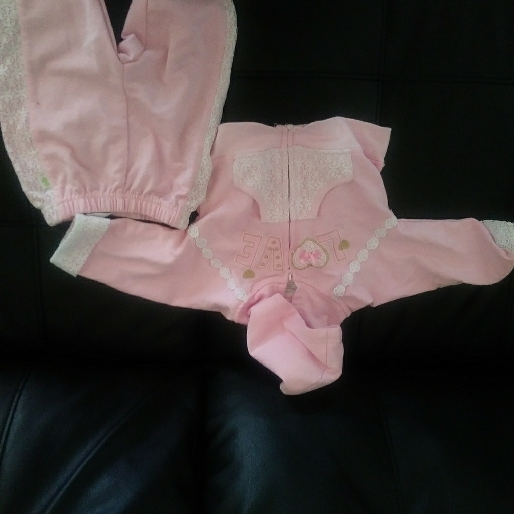 Infant clothing
